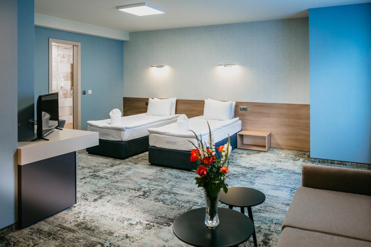 Hotel Leva - Vratsa Buitenkant foto