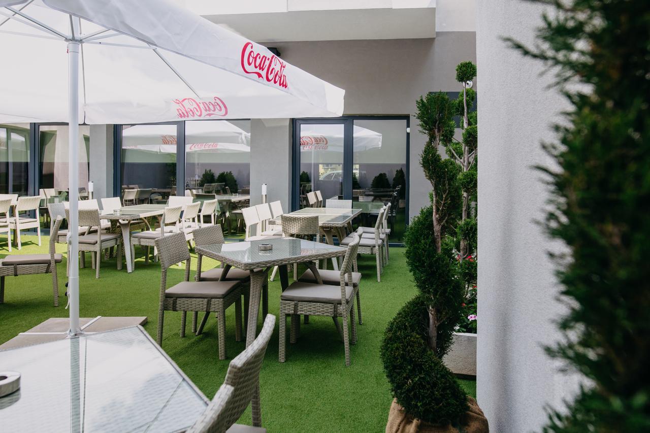Hotel Leva - Vratsa Buitenkant foto